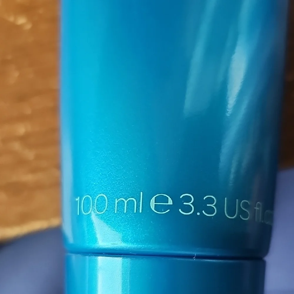 New ELEMIS Cool-Down Body Wash Recharging Shower Gel - Sealed